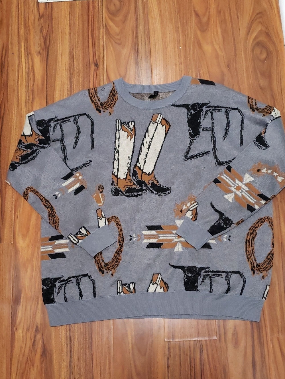 Wrangler To2fly Gray Crewneck Sweater with Western Boot & Hat Motif